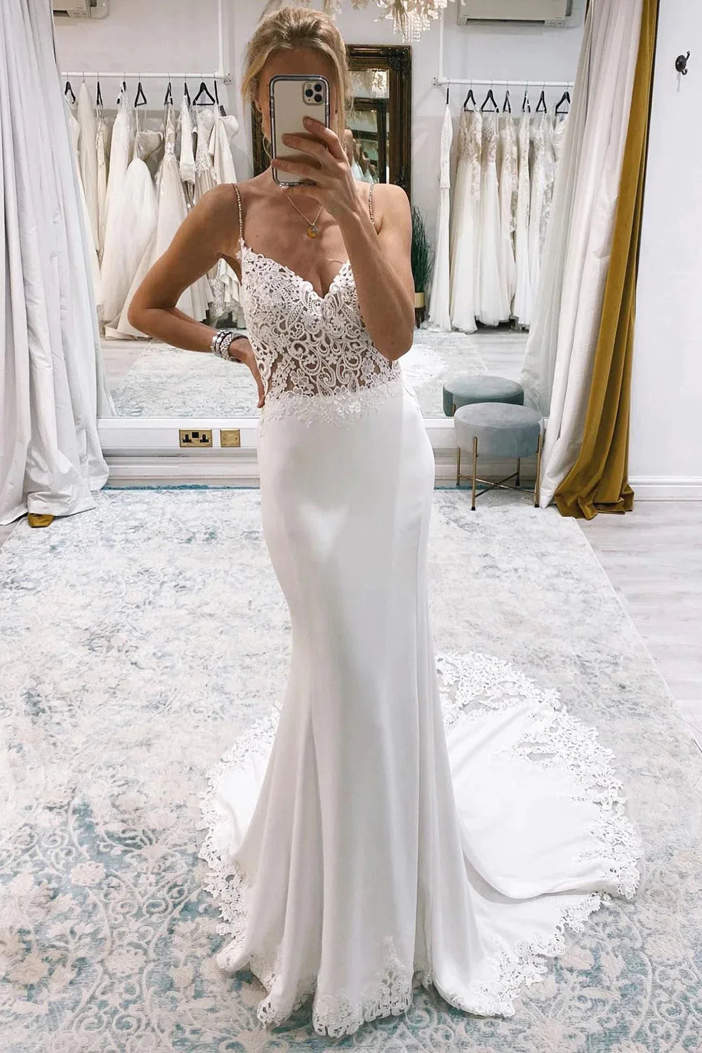 Stunning Mermaid V Neck White Satin Lace Wedding Dresses with Train